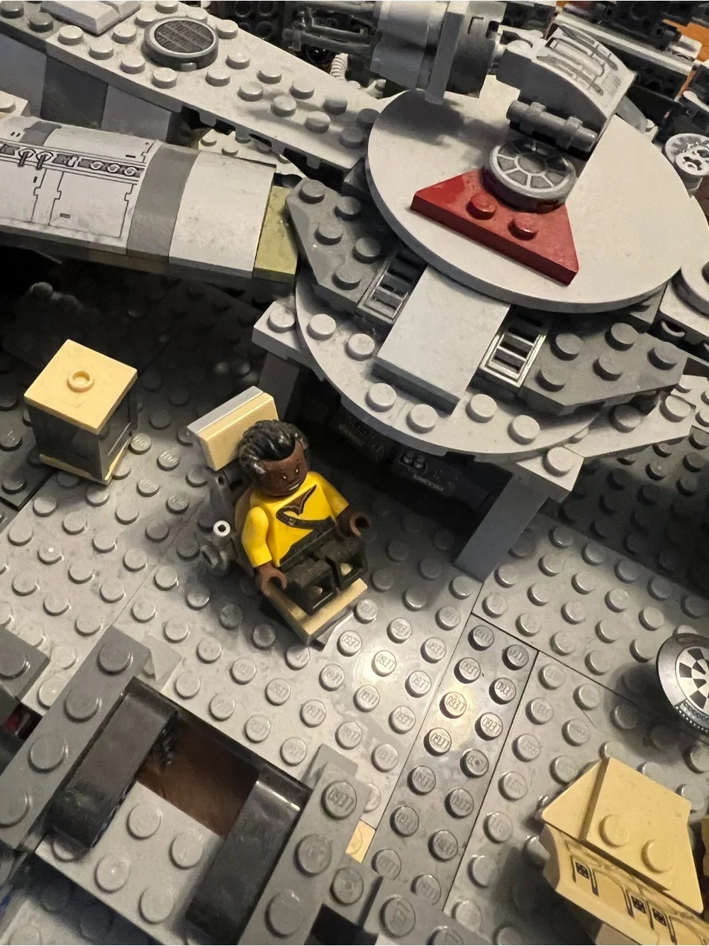 Lego Star Wars Millennium Falcon Lego 75257 retired